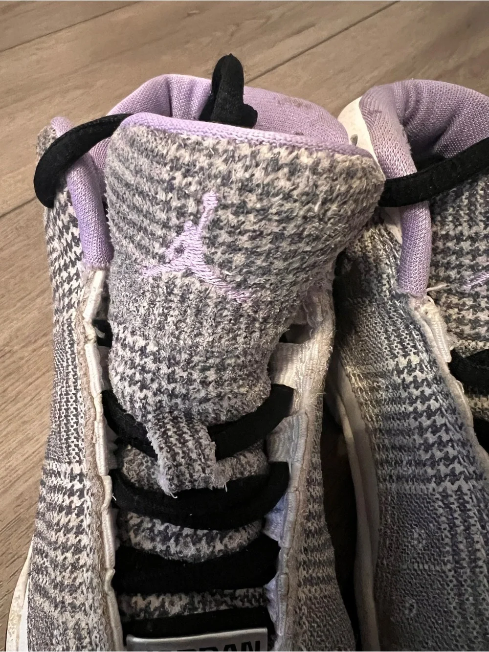 Jordan Kids Grey & Lavender Knit Low-Top Sneakers 12C